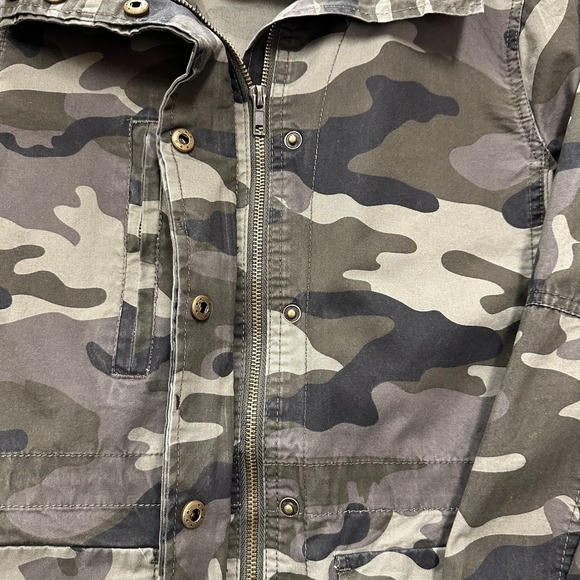 Love Tree Jacket Womens M Utility Military Style Camo Full Zip Snap Pockets - Picture 7 of 15